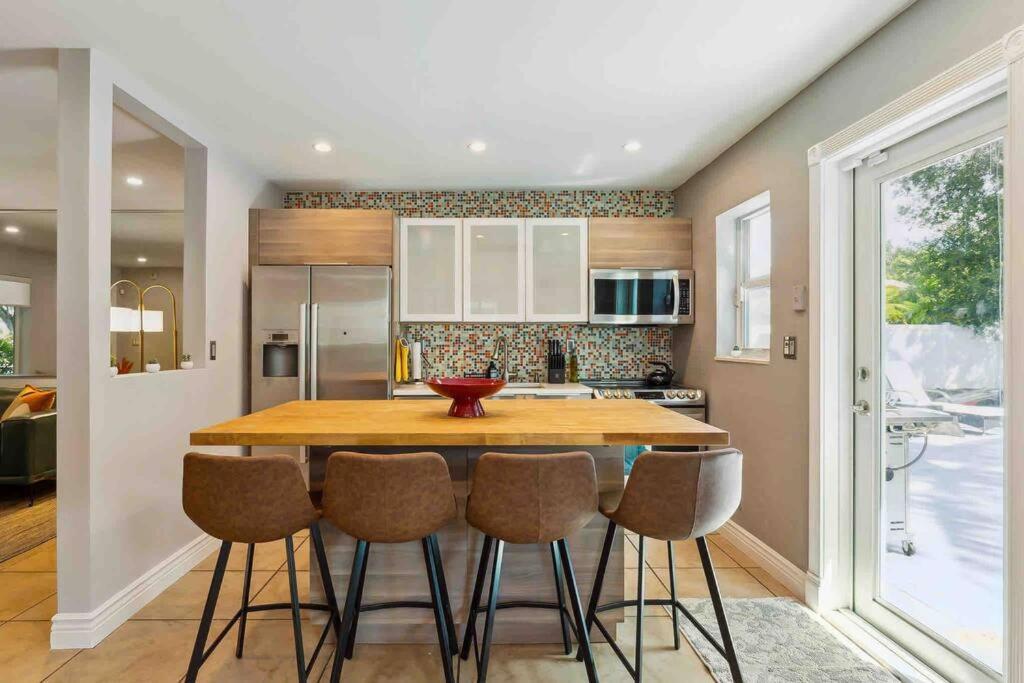 Private Oasis With Pool Near Beaches, Dining & Las Olas Fort Lauderdale Kültér fotó