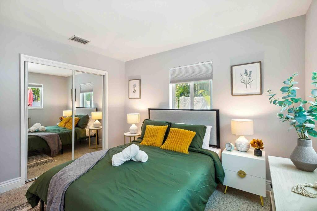 Private Oasis With Pool Near Beaches, Dining & Las Olas Fort Lauderdale Kültér fotó